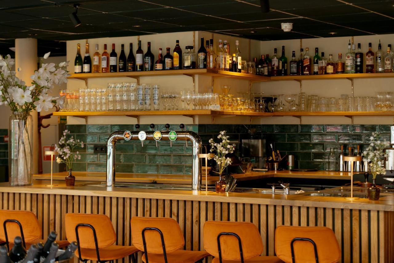 鹿特丹水上酒店 外观 照片